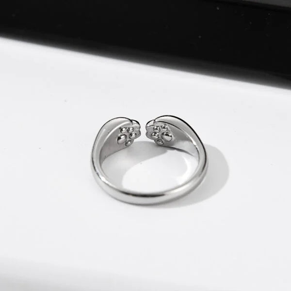 Paw Print Hug Ring